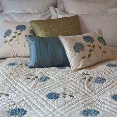 Sibona Hydrangea embroidered cotton quilt